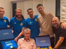 🎥 Histórico exentrenador, Bauza recibe visita especial ante enfermedad