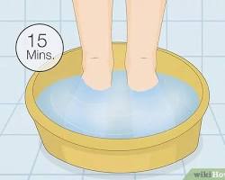 Baking soda for foot odor