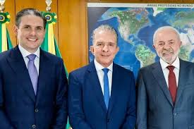 Coluna de Lauro Jardim projeta Nabor e amplia expectativa sobre gesto de Lula