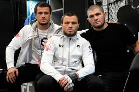 Fans call out Usman Nurmagomedov for seemingly throwing elbow at Song Yadong after brother's KO loss