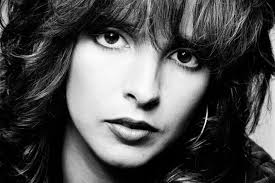 Nena: La Vérité Derrière le Tube '99 Luftballons' Révélée!