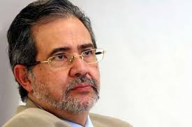 Miguel Enrique Otero, director del diario El Nacional de Caracas en RCN Al Fin de Semana ... - miguel_otero
