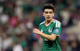 Gil Mora, un chico entre gigantes que deslumbra con México en el Mundial 2026 y que tiene destino europeo