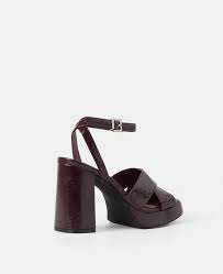 Sandalias de tacón con plataforma y tiras frontales cruzadas