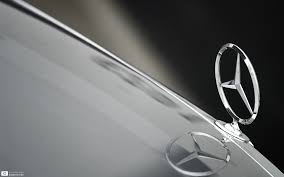 mercedes logo wallpaper ile ilgili görsel sonucu