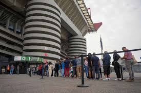Tribunal de Milão nega ações contra venda do San Siro