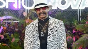 Drake Reveals His Father Dennis Graham Has Cancer On New "ICEMAN" Track