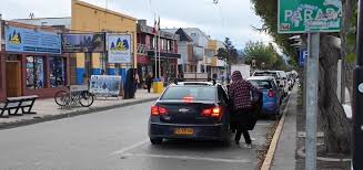 Transporte público en Puerto Natales comenzará en julio: avanzan mejoras en calles y paraderos