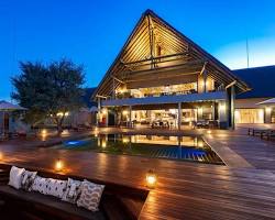 Kalahari Sands Exclusive Safari Lodge