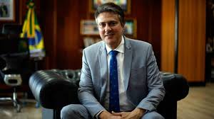 Em pronunciamento, ministro da Educação fala sobre volta às aulas