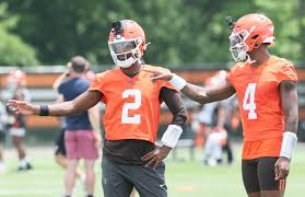 Deshaun Watson and Shedeur Sanders co-host passing camp for teammates in Miami