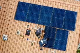 Comment un décret va signer la mort de l’énergie solaire alternative