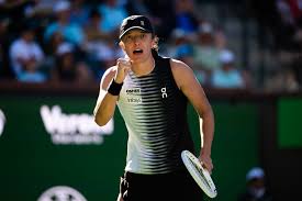 What only Serena Williams and Martina Hingis have done better than Iga Swiatek in WTA history