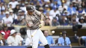 Padres rally past Blue Jays behind Machado's big day, another late France RBI