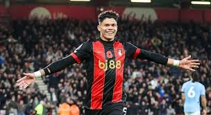 Evanilson apontado a novo destino: Bournemouth não facilita e pede 50 milhões de euros