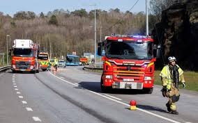 Krock på Norrleden – väg avstängd