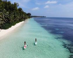 Immagine di Desroches Island beach