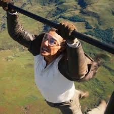 Oscar-nominated actor criticizes Tom Cruise for doing his own stunts