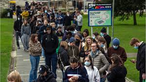 Mueren dos estudiantes por un brote de meningitis sin precedentes en el Reino Unido