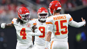 Chiefs' Passing Attack Poised for 2025 Breakout with Healthy Receivers