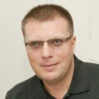 Ján Kováčik (44): 2-3 miliardy Sk Spolumajiteľ produkčného domu Forza nedávno predal svoj podiel v TV Markíza a zarobil tak miliardu Sk. Angažuje sa aj vo ... - jan-kovacik