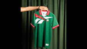 Reebok lanza jerseys retro de los noventa y apuesta por la nostalgia futbolera