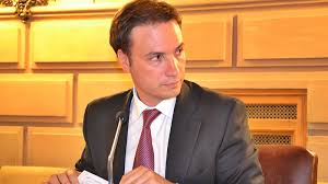 images?q=tbn:ANd9GcSEQ0u-4ZZxbd2rhyI_6t1Jj9mShhFXZSO-aA2LQqolL6io1X5uzw