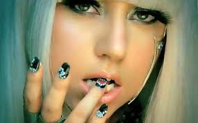 صور للمغنية الشهيرة lady gaga (نقاش بالصور) Images?q=tbn:ANd9GcSEUgzES5qTJmOKClkyfAnTYO6hfCmamfaDPnO1OJwi_hNJPb_V