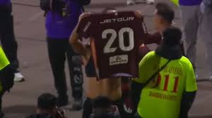 ¡Valera Enciende la 'U'! Doblete Épico y Victoria Clave en Trujillo - Imagen principal del artículo