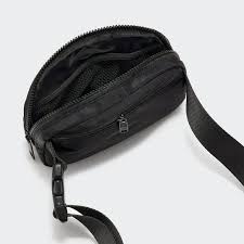Pander Women's Nylon Crossbody Fanny Pack with Two-way Zipper, Adjustable Strap (Black Onyx, US) - Walmart.com