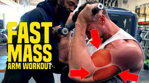 A professional superset arm workout with the godfather of bodybuilding