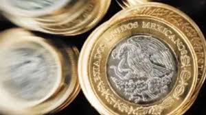 Peso se fortalece por menor presión de la Fed
