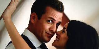 2013 | Aaron Korsh Atores: Gabriel Macht, Gina Torres, Patrick J. Adams, Meghan Markle, Rick Hoffman, Sarah Rafferty - Defesa-%25C3%25A0-Medida-T3-no-TVS%25C3%25A9ries-HD-07