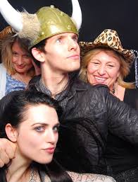 Full resolution‎ (535 × 700 pixels, file size: 546 KB, MIME type: image/png) - Katie_McGrath_and_Colin_Morgan_Series_4_Wrap_Party