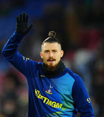 Un minut de fotbal! Radu Drăgușin a fost introdus de Thomas Frank chiar înainte de finalul meciului cu Burnley