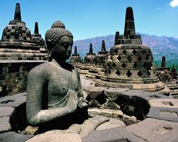 Hasil gambar untuk gambar candi borobudur