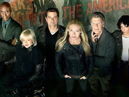 Pluto TV Lanza 'Fringe' en Streaming Gratuito: La Siguiente Opción en Ciencia Ficción