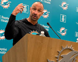 Dolphins trade pick No. 30 in new ESPN mock of 2026 NFL draft
