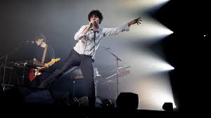 « Attention, dinguerie » : rencontrez Sam Sauvage avant son concert à Saint-Omer