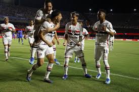 São Paulo e Corinthians jogam nesta terça-feira (21) pela Copa do Brasil