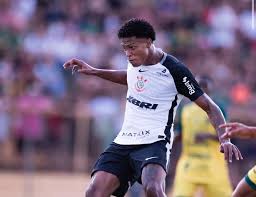 Corinthians encaminha empréstimo de jovem atacante para a Europa