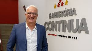 Dorival diz que largou viagem para voltar ao São Paulo, diz se vai pedir reforços e faz apelo à torcida