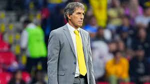 Guillermo Almada tras perder el Clásico Joven: 'El primer tiempo nos condenó'
