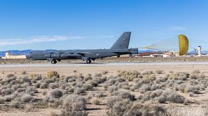 B-52 Stratofortress completes ferry flight after radar modification > Air Force > Article Display