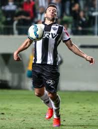 Image result for ‪‪Leandro Donizete‬, ‪Clube Atlético Mineiro‬, ‪Santos FC‬‬