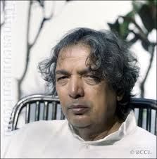 Kaifi Azmi, an Urdu and Hindi lyricist of hindi cinema, and urdu poet in - Kaifi-Azmi