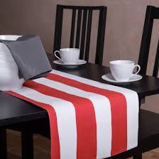 Résultat de recherche d'images pour "4th of July table runners"