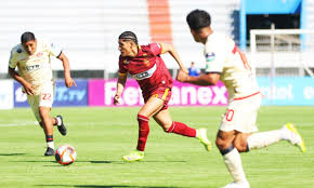 Universitario de Vinto recupera un punto