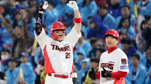 KIA, 플레이오프 4차전서 4 대 2 역전승‥모레 대구서 최종 5차전