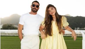 Cauã Reymond detalha relação com a filha, Sofia, e exalta amizade: 'Maior elogio'